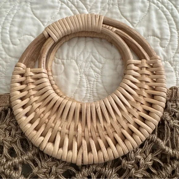NWOT Anthropologie macrame boho tote - Picture 4 of 7
